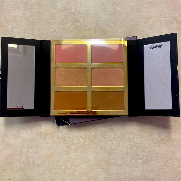 Tarteist pro glow 3 chicke pallet! - Picture 2 of 2